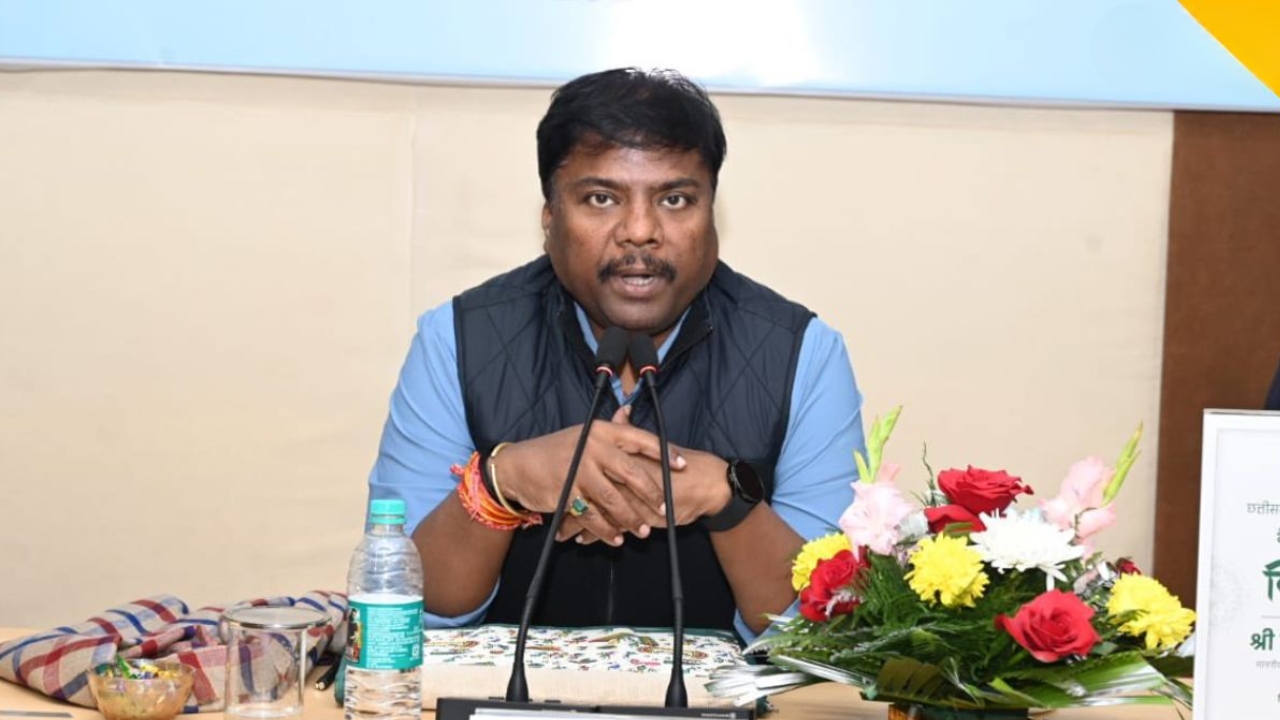 Minister Kedar Kashyap